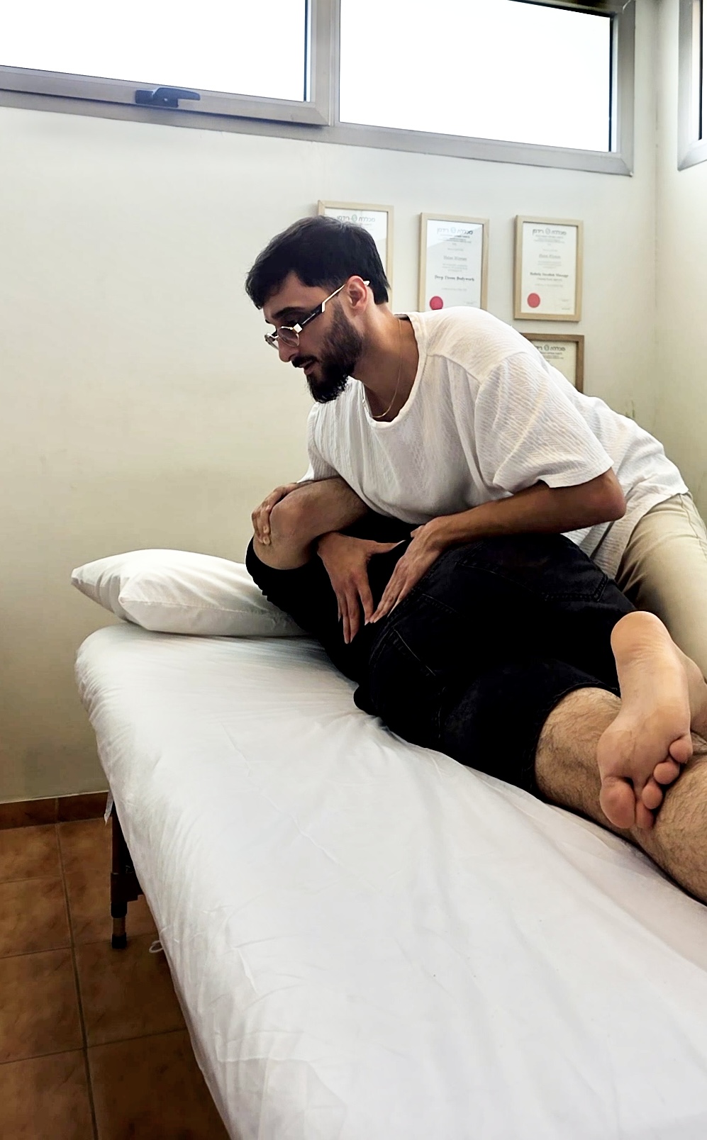 מתן ויזמן - מטפל במגע ותנועה